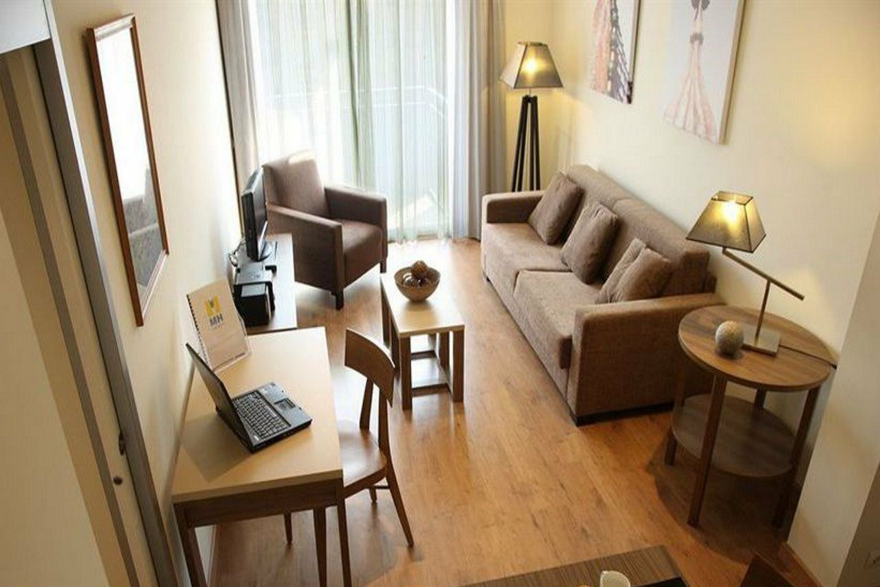 Appartamento Ab Sagrada Familia Premium Barcellona Esterno foto